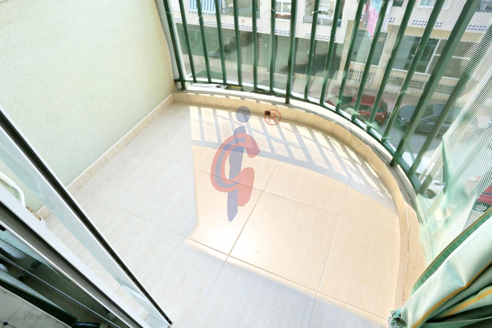 2 soverom Leilighet til salgs i Guardamar del Segura med garasje - € 140 000 (Ref: 9183732)