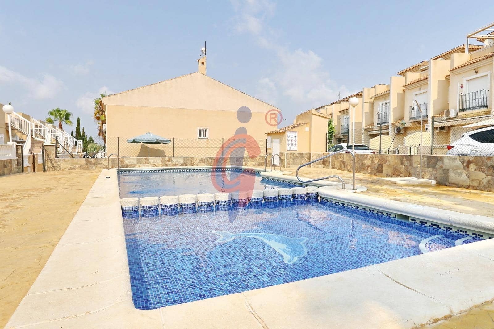 3 soveværelse Rækkehus til salg i Guardamar del Segura med swimmingpool - € 228.750 (Ref: 9187065)