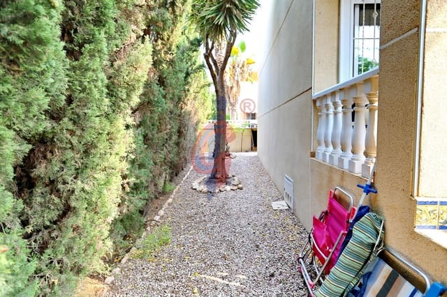 Adosado de 3 habitaciones en El Moncayo - El Pòrtic, Guardamar del Segura en venta con piscina - 228.750 € (Ref: 9187065)