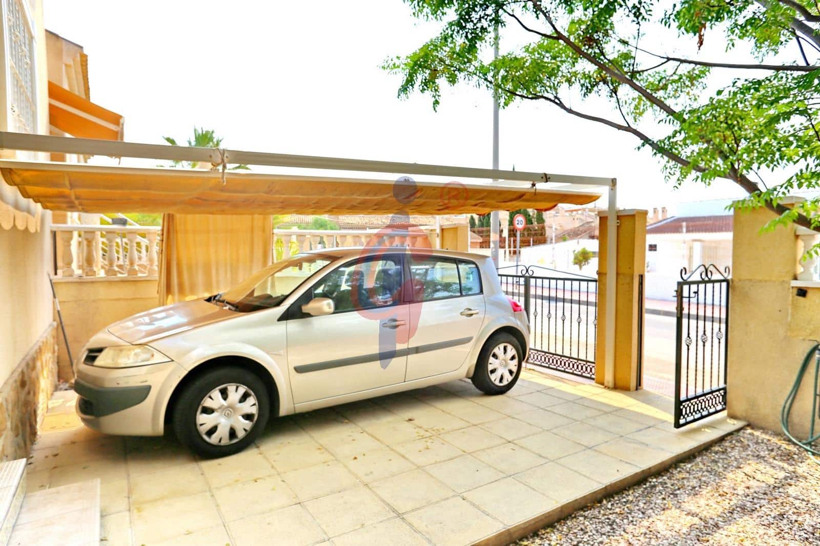 3 Zimmer Reihenhaus zu verkaufen in Guardamar del Segura mit Pool - 228.750 € (Ref: 9187065)