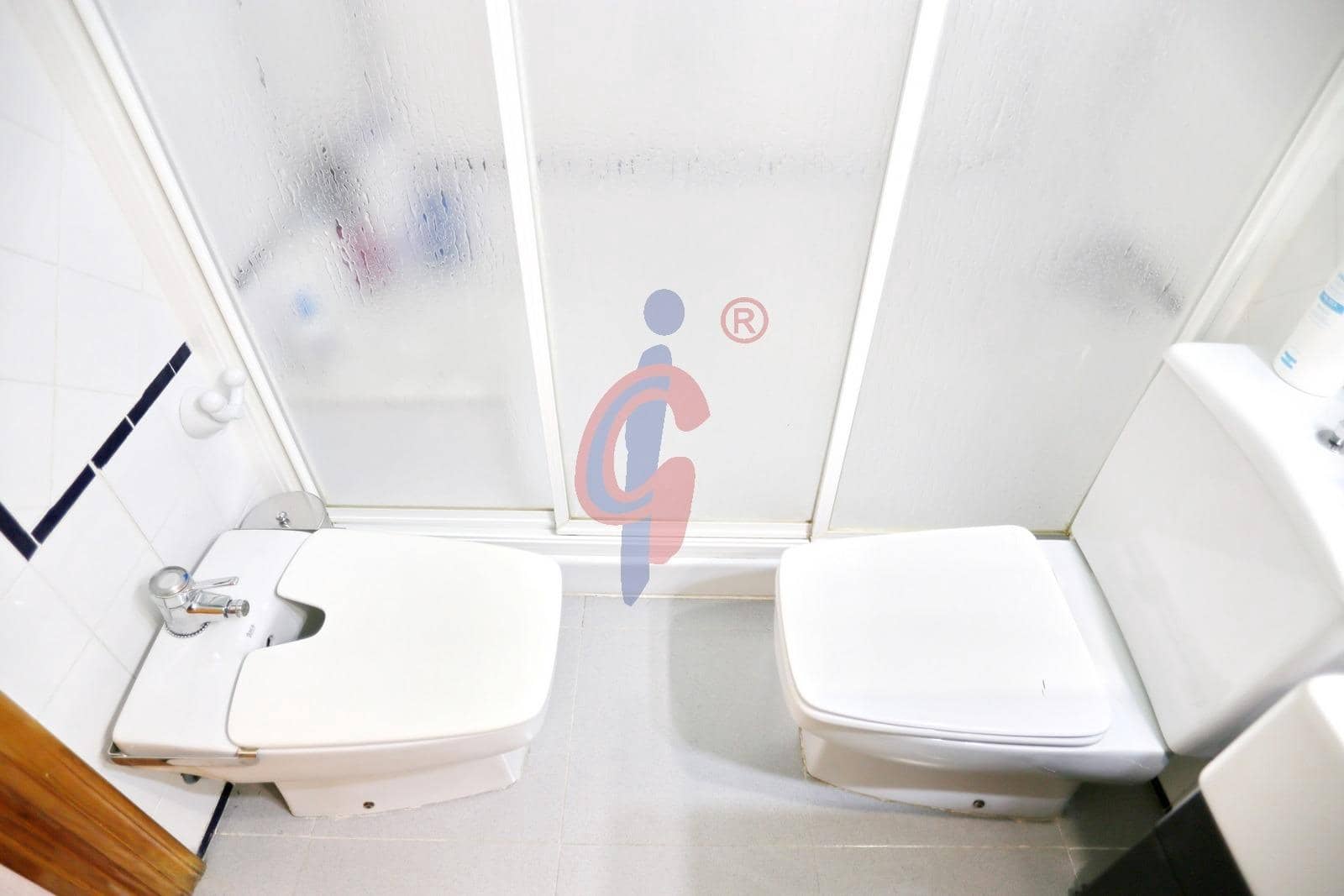 Apartamento de 2 habitaciones en Guardamar del Segura en venta - 159.900 € (Ref: 9188548)