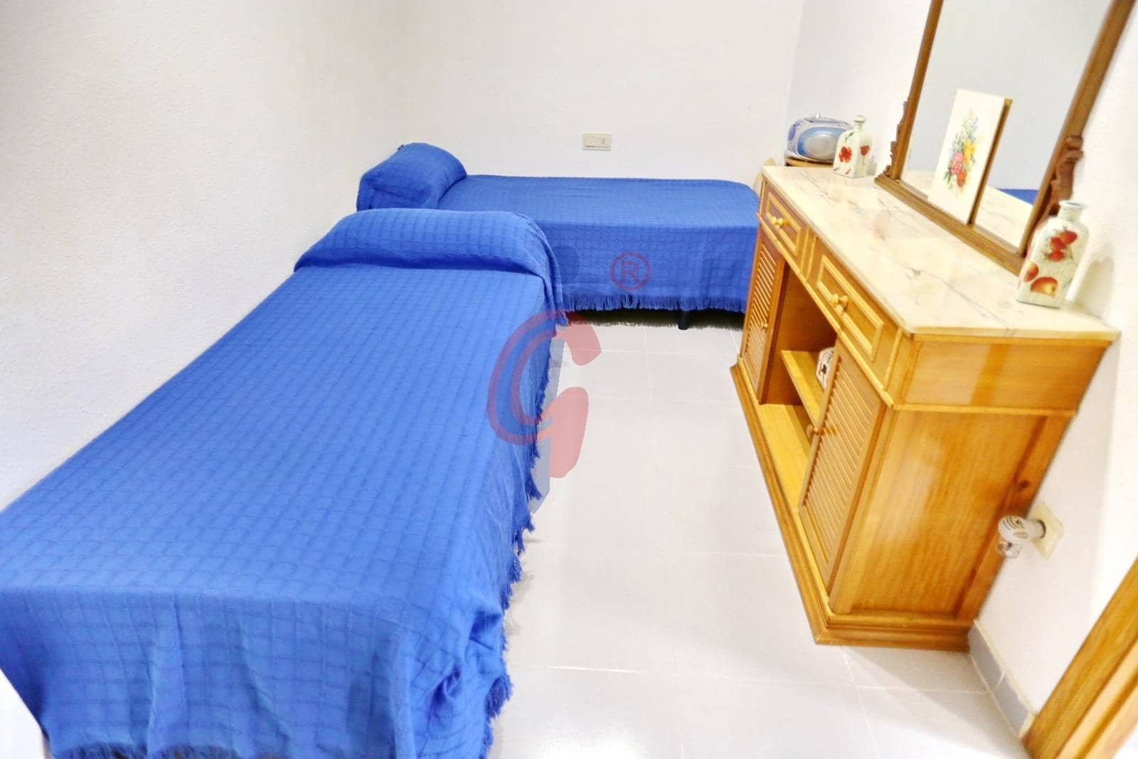 Apartamento de 2 habitaciones en Guardamar del Segura en venta - 159.900 € (Ref: 9188548)