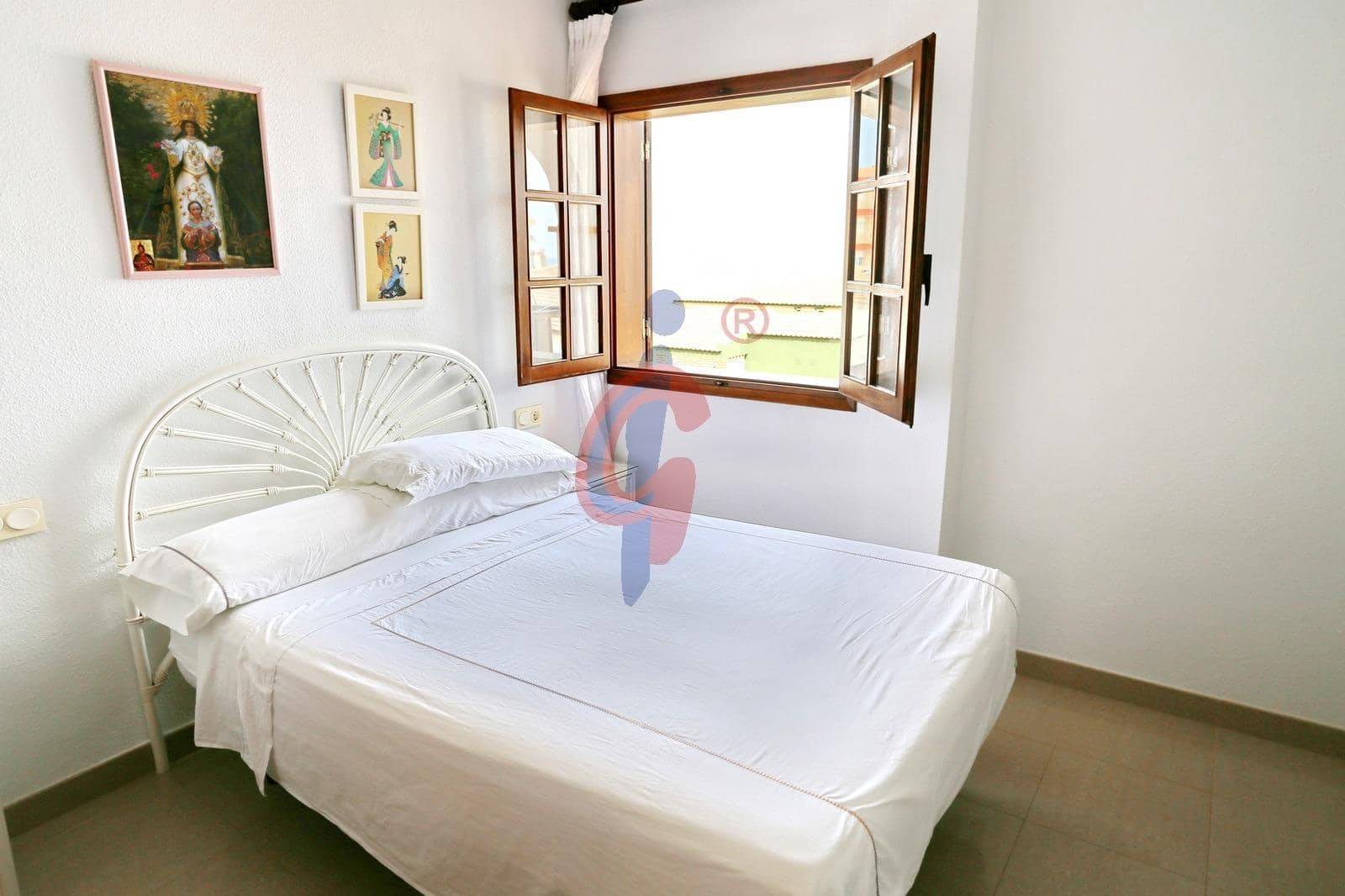 Apartamento de 2 habitaciones en Guardamar del Segura en venta con garaje - 247.500 € (Ref: 9193900)