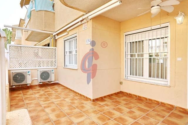 2 slaapkamer Appartement te koop in Las Viñas, Guardamar del Segura met zwembad - € 219.990 (Ref: 9195686)