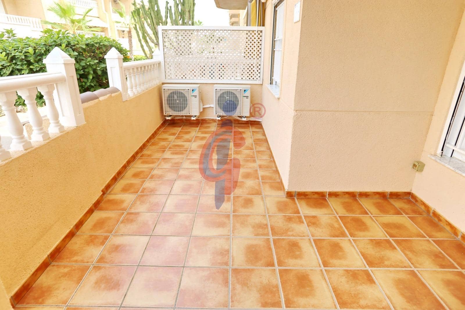 2 bedroom Apartment for sale in Guardamar del Segura with pool - € 209,950 (Ref: 9195686)