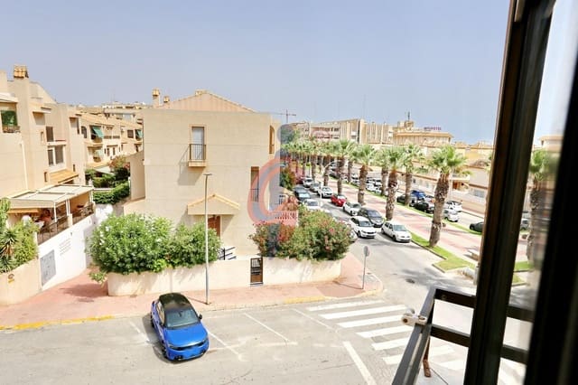 Apartamento de 3 habitaciones en Las Viñas, Guardamar del Segura en venta con piscina - 283.500 € (Ref: 9195688)