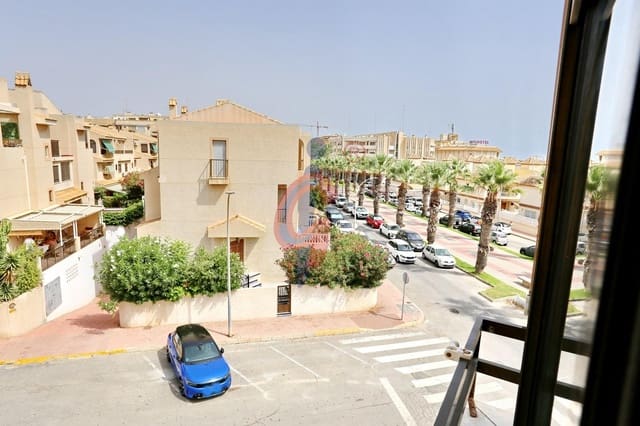 3 soveværelse Lejlighed til salg i Las Viñas, Guardamar del Segura med swimmingpool - € 283.500 (Ref: 9195688)