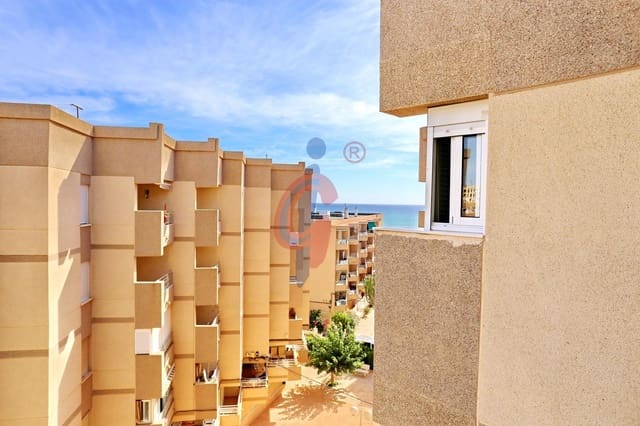 Apartamento de 3 habitaciones en Guardamar Playa, Guardamar del Segura en venta - 184.950 € (Ref: 9200592)