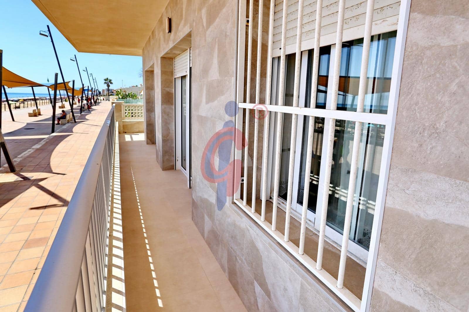 3 soveværelse Lejlighed til salg i Guardamar del Segura - € 349.990 (Ref: 9206574)