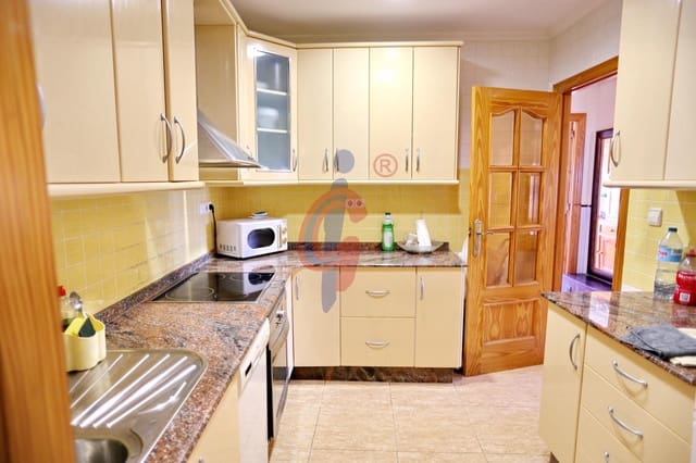 3 soveværelse Lejlighed til salg i Guardamar Playa, Guardamar del Segura med garage - € 349.990 (Ref: 9206574)