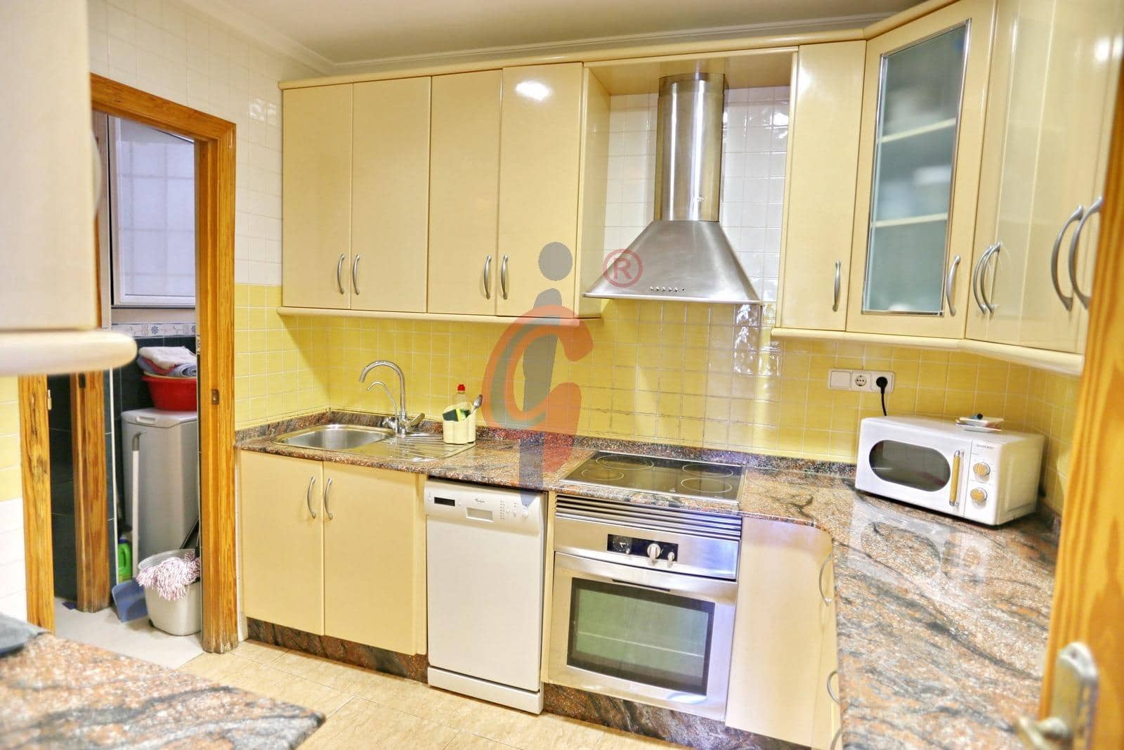 3 bedroom Apartment for sale in Guardamar del Segura with garage - € 349,990 (Ref: 9206574)
