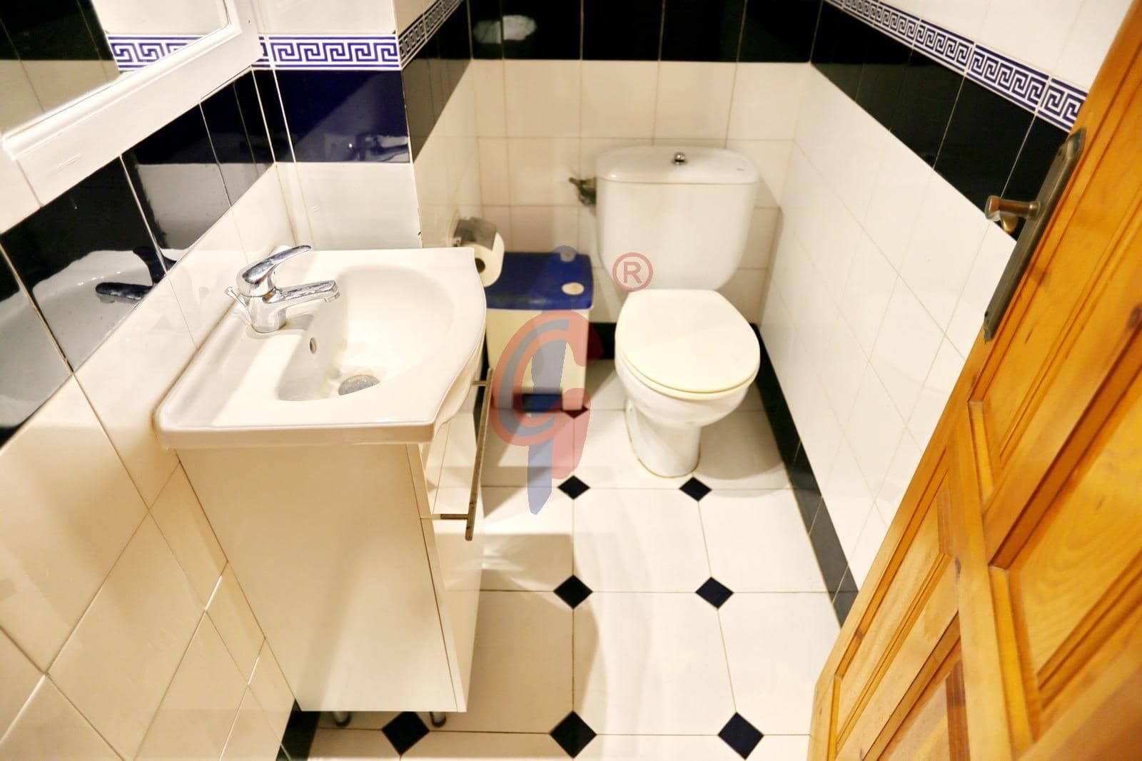 3 bedroom Apartment for sale in Guardamar del Segura with pool garage - € 235,000 (Ref: 9209188)