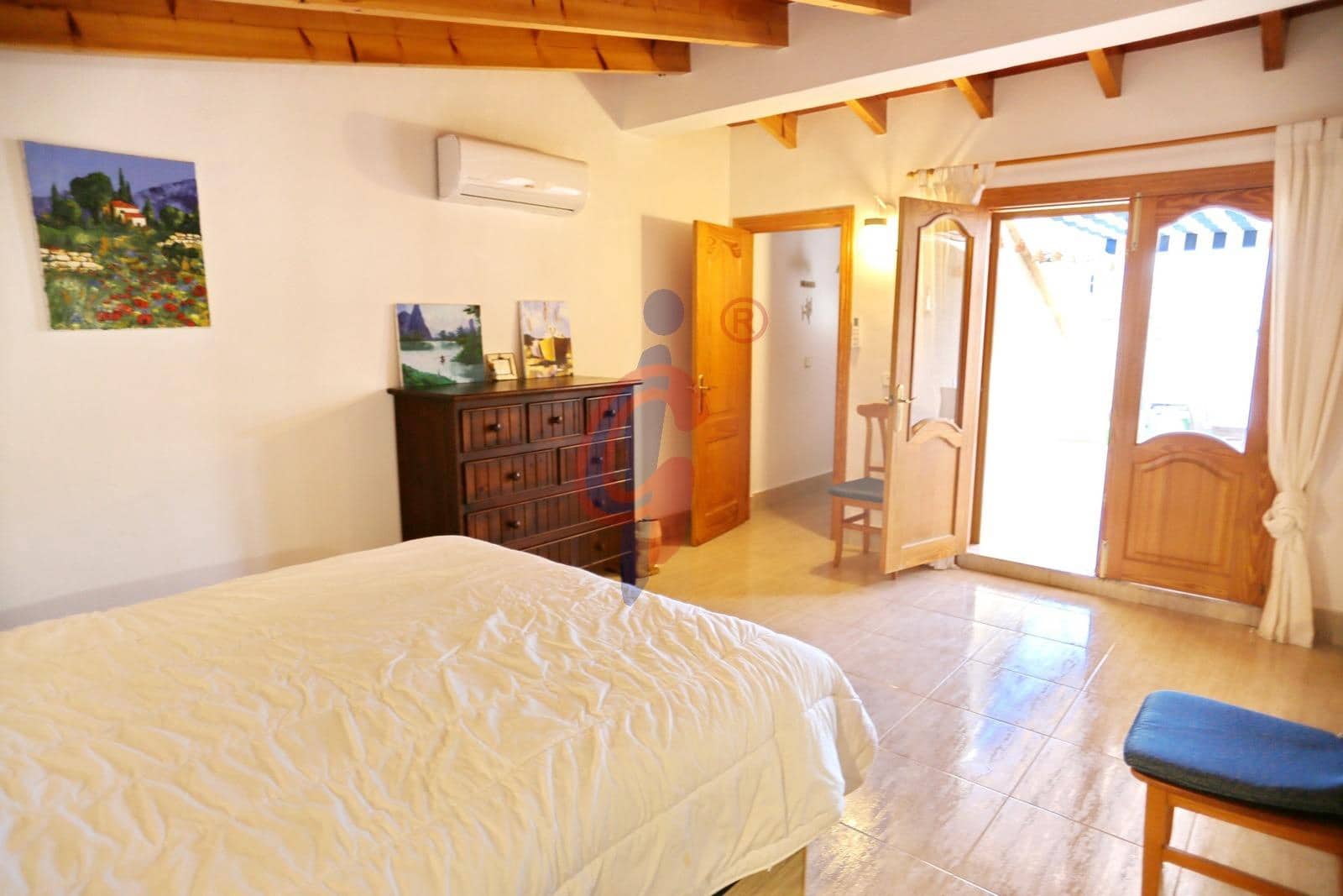 3 bedroom Penthouse for sale in Guardamar del Segura with garage - € 249,990 (Ref: 9209189)