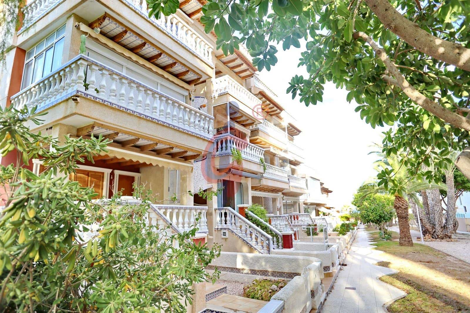 3 bedroom Penthouse for sale in Guardamar del Segura with garage - € 249,990 (Ref: 9209189)