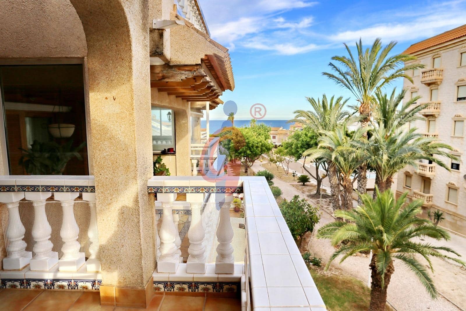 3 bedroom Penthouse for sale in Guardamar del Segura with garage - € 249,990 (Ref: 9209189)