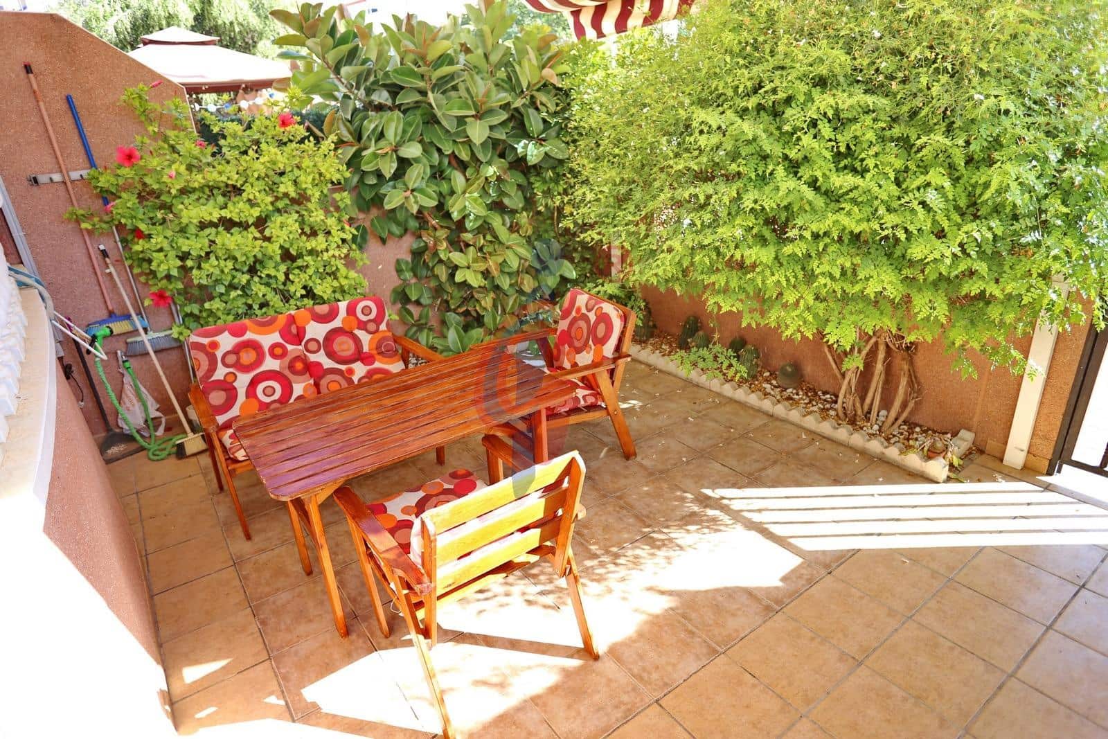 1 slaapkamer Appartement te koop in Guardamar del Segura met zwembad garage - € 157.500 (Ref: 9243083)