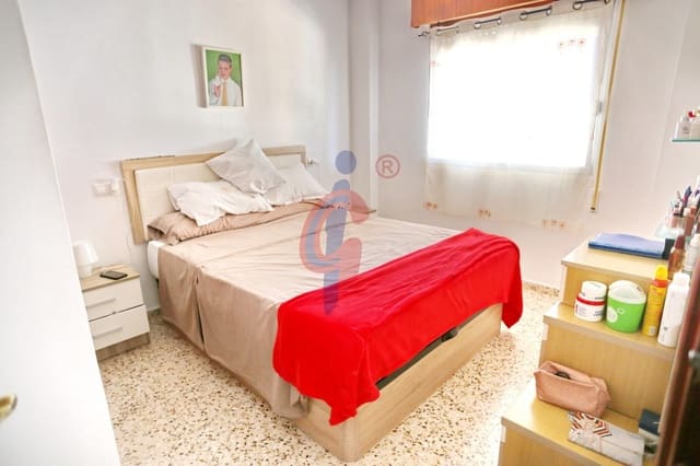 3 soveværelse Lejlighed til salg i Guardamar Playa, Guardamar del Segura - € 249.000 (Ref: 9248225)