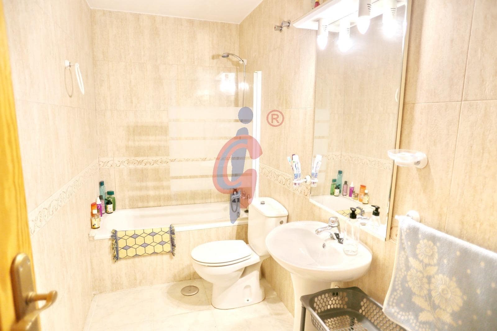 2 soveværelse Lejlighed til salg i Guardamar del Segura med swimmingpool - € 189.900 (Ref: 9248226)