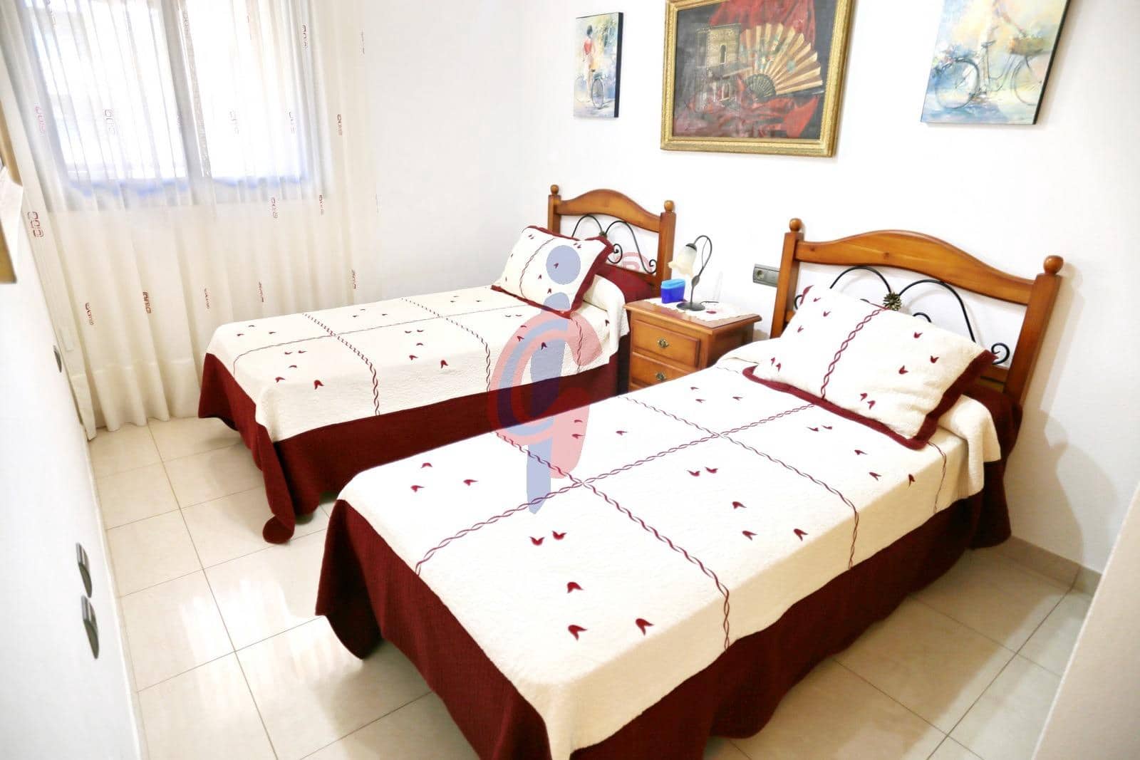 Apartamento de 2 habitaciones en Guardamar del Segura en venta con garaje - 299.990 € (Ref: 9255123)