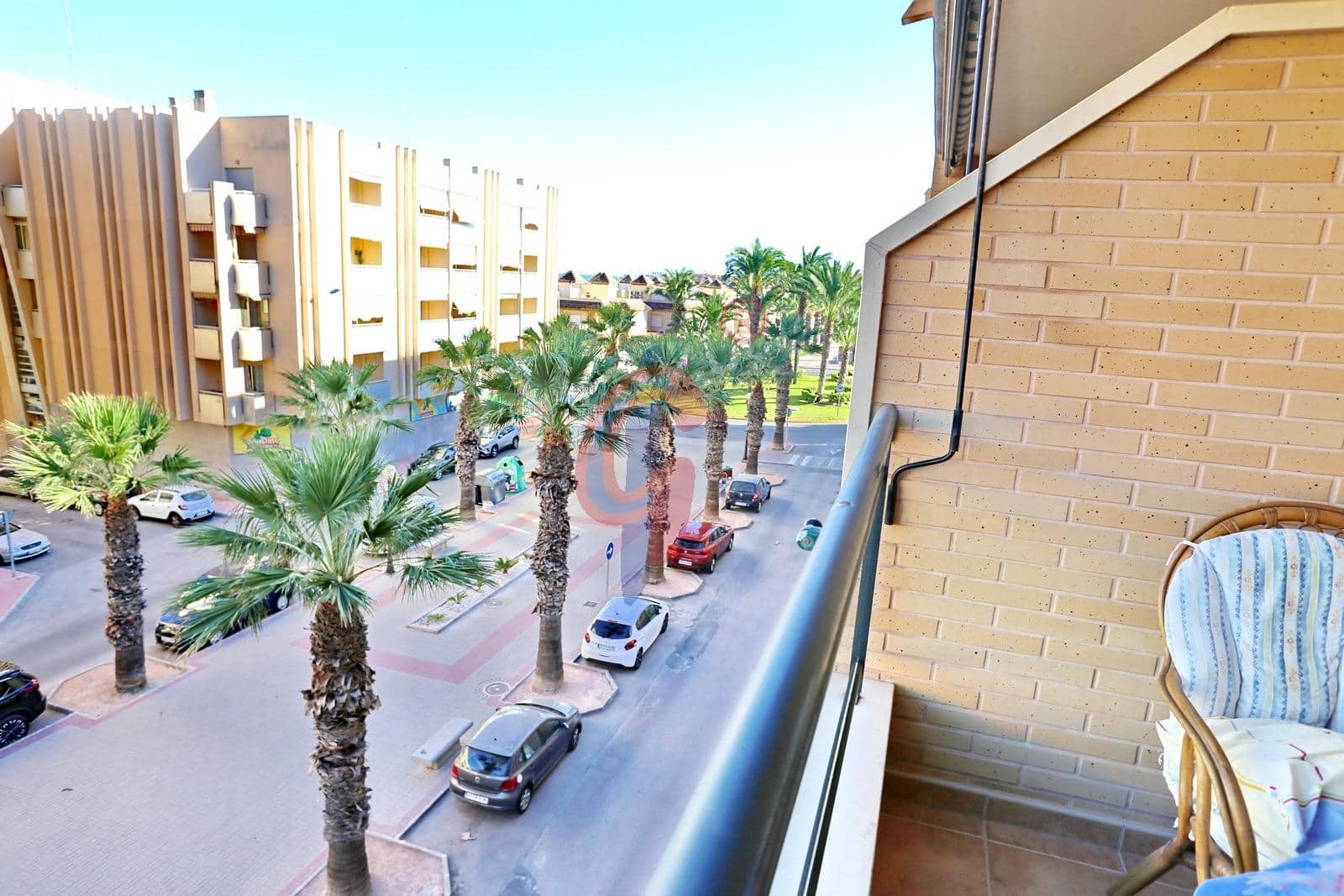 Apartamento de 2 habitaciones en Guardamar del Segura en venta con garaje - 299.990 € (Ref: 9255123)