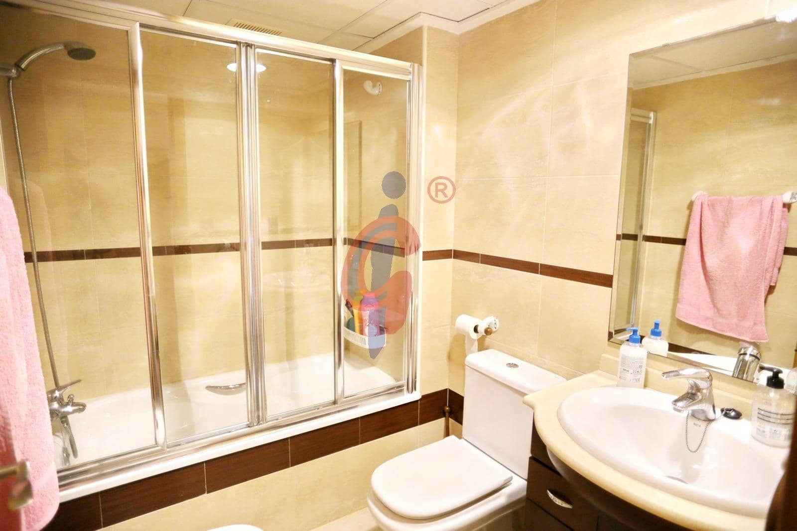 Apartamento de 2 habitaciones en Guardamar del Segura en venta con garaje - 299.990 € (Ref: 9255123)