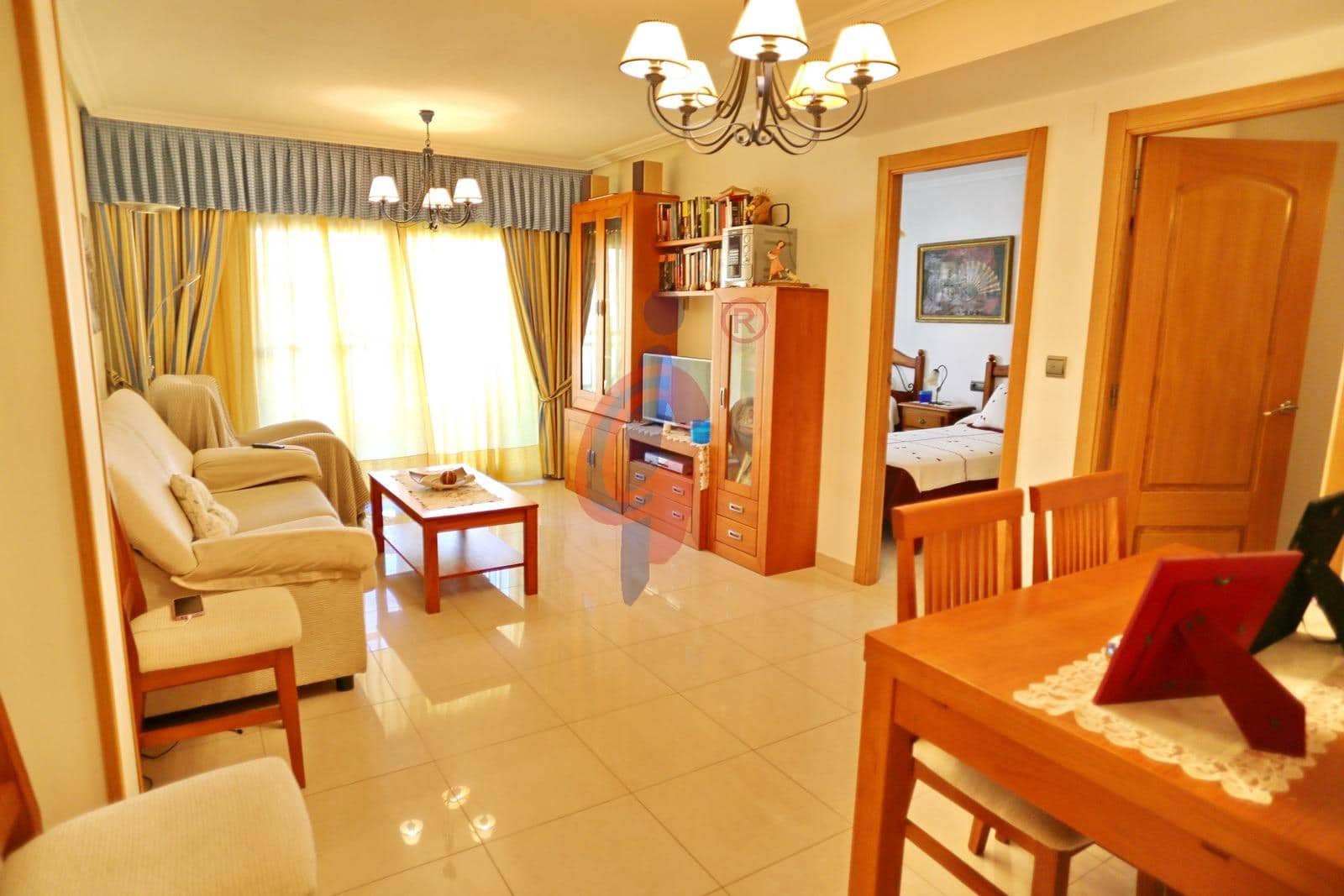 Apartamento de 2 habitaciones en Guardamar del Segura en venta con garaje - 299.990 € (Ref: 9255123)