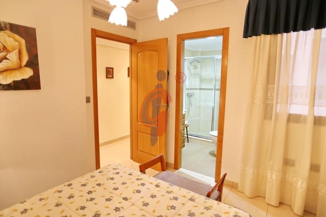 3 Zimmer Apartment zu verkaufen in Zona Pueblo, Guardamar del Segura mit Garage - 299.990 € (Ref: 9255123)