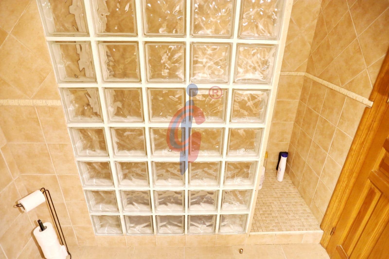 3 sovrum Lägenhet till salu i Guardamar del Segura med garage - 157 500 € (Ref: 9255125)