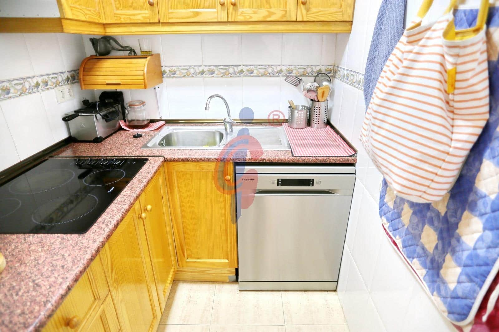 3 slaapkamer Flat te koop in Guardamar del Segura - € 189.950 (Ref: 9296981)