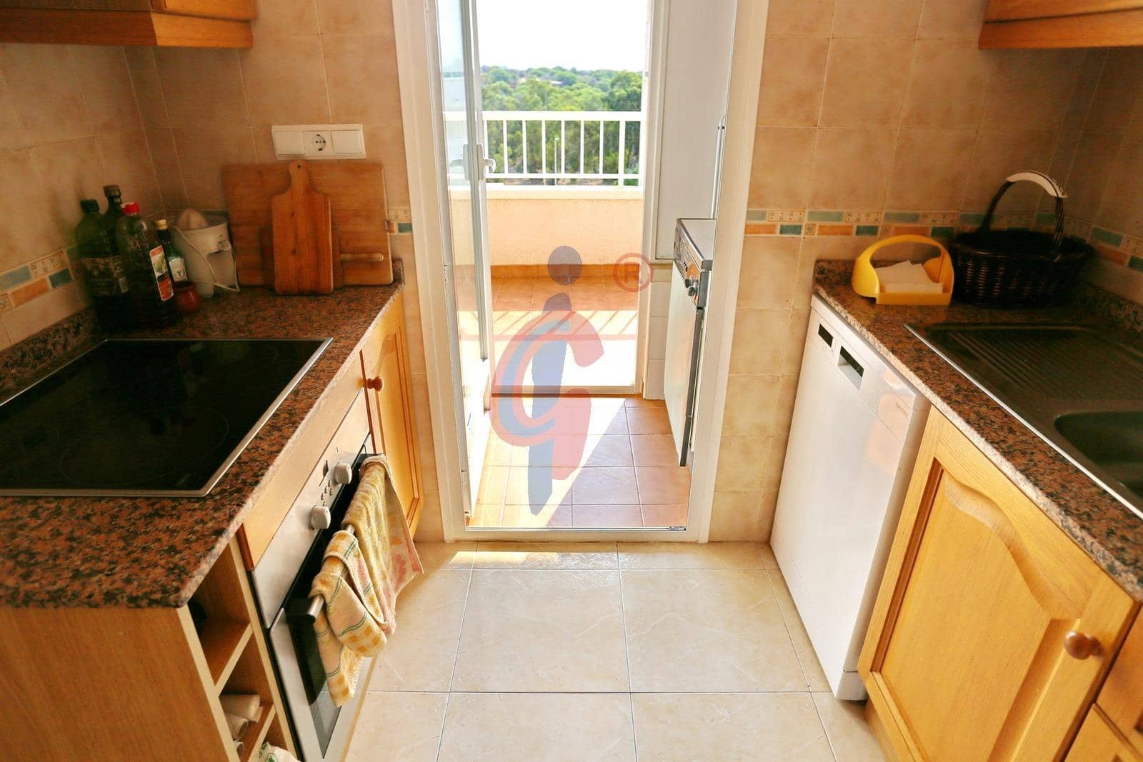 Piso de 3 habitaciones en Guardamar del Segura en venta con piscina garaje - 194.990 € (Ref: 9303661)