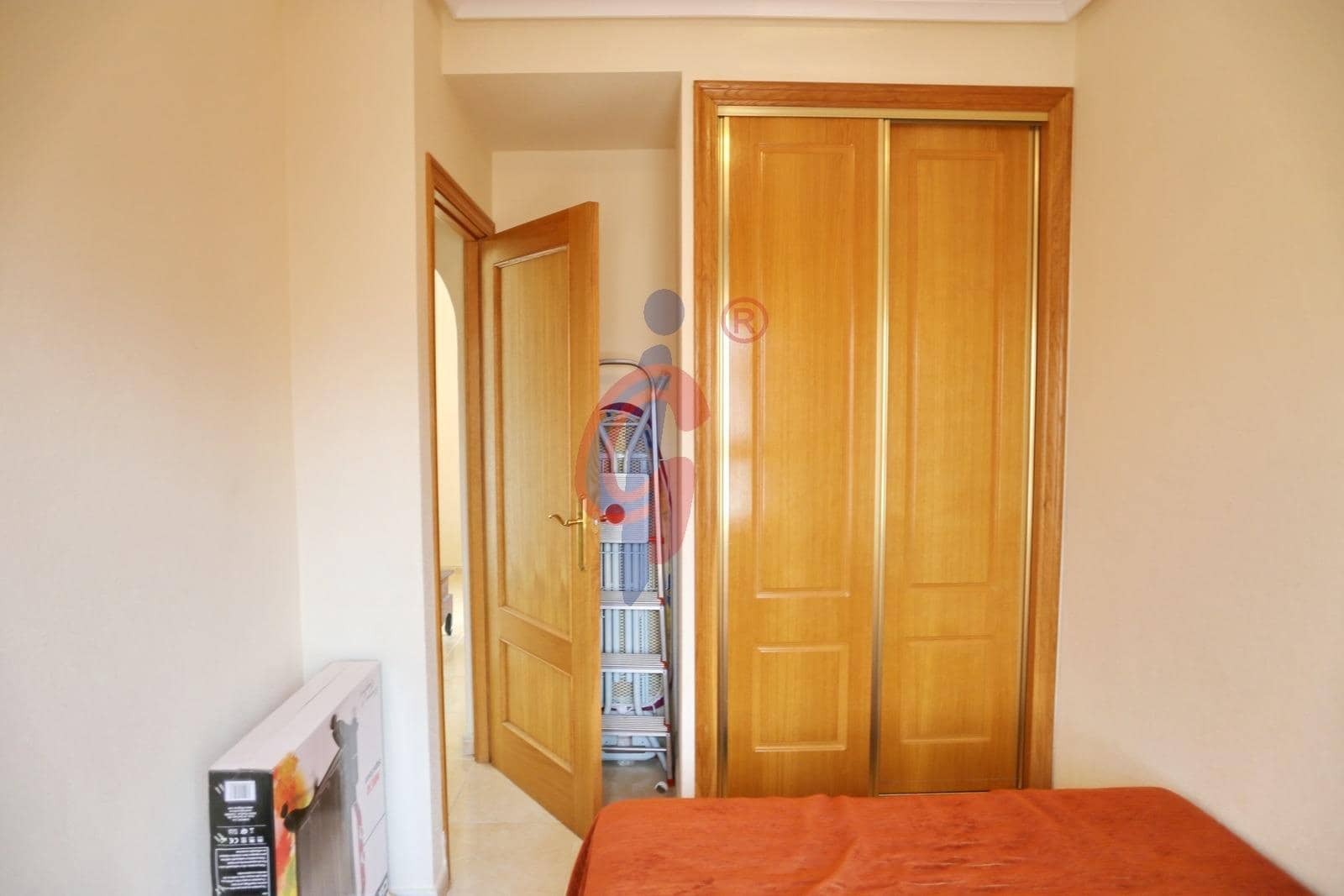 Piso de 3 habitaciones en Guardamar del Segura en venta con piscina garaje - 194.990 € (Ref: 9303661)