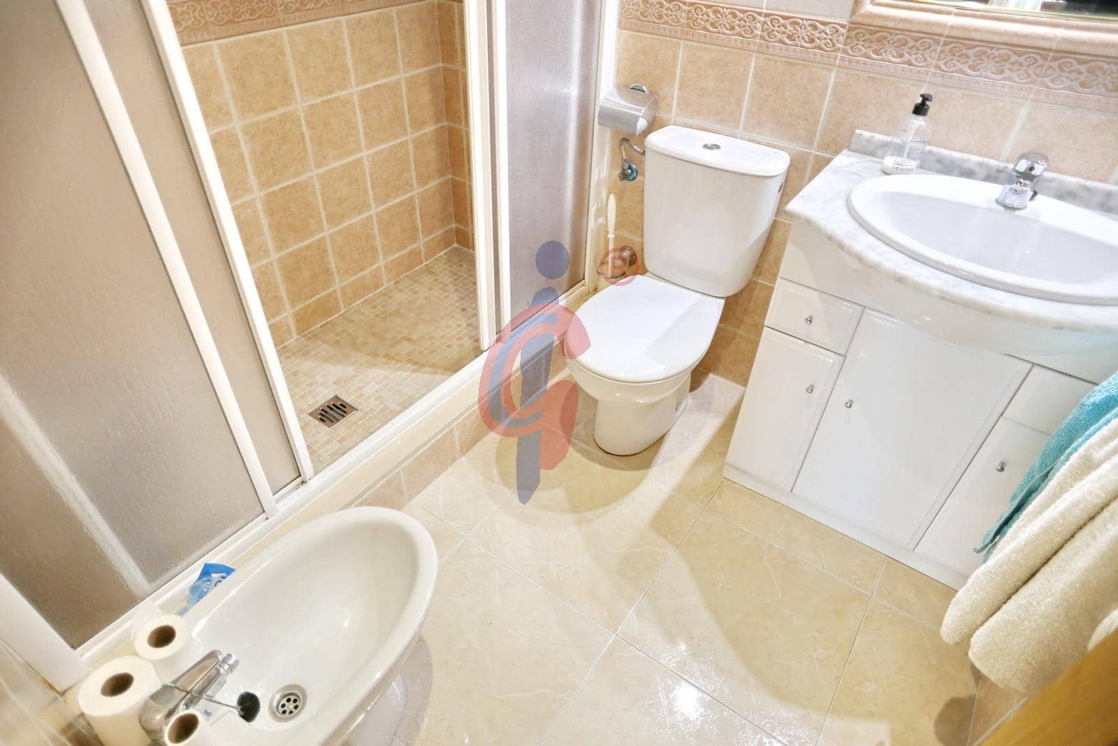 Piso de 3 habitaciones en Guardamar del Segura en venta con piscina garaje - 194.990 € (Ref: 9303661)