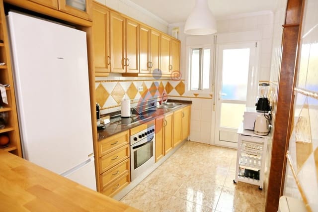 2 makuuhuone Huvila vuokrattavana paikassa El Raso, Guardamar del Segura mukana uima-altaan 
autotalli - 1 200 € (Ref: 9303662)