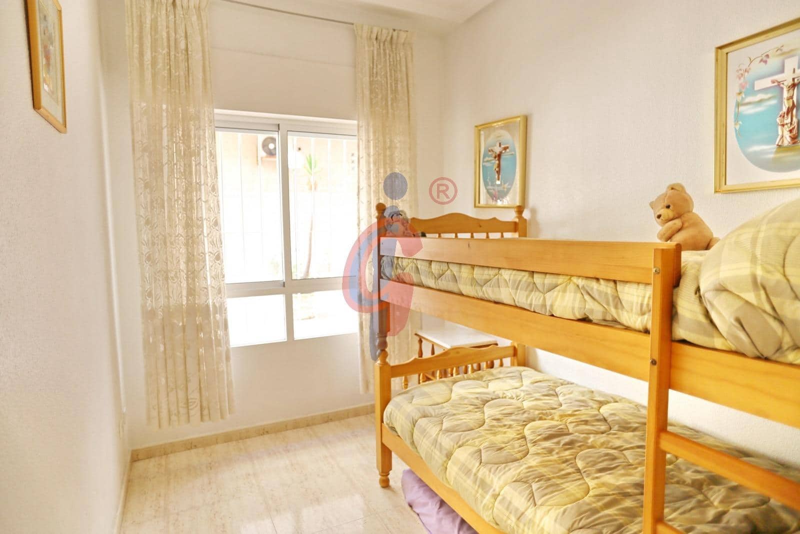 2 soveværelse Lejlighed til leje i Guardamar del Segura med swimmingpool - € 750 (Ref: 9312964)