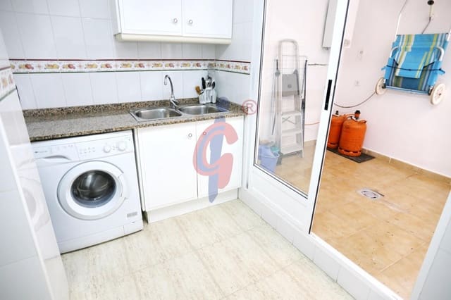 2 makuuhuone Huoneisto vuokrattavana paikassa Las Viñas, Guardamar del Segura mukana uima-altaan - 750 € (Ref: 9312964)