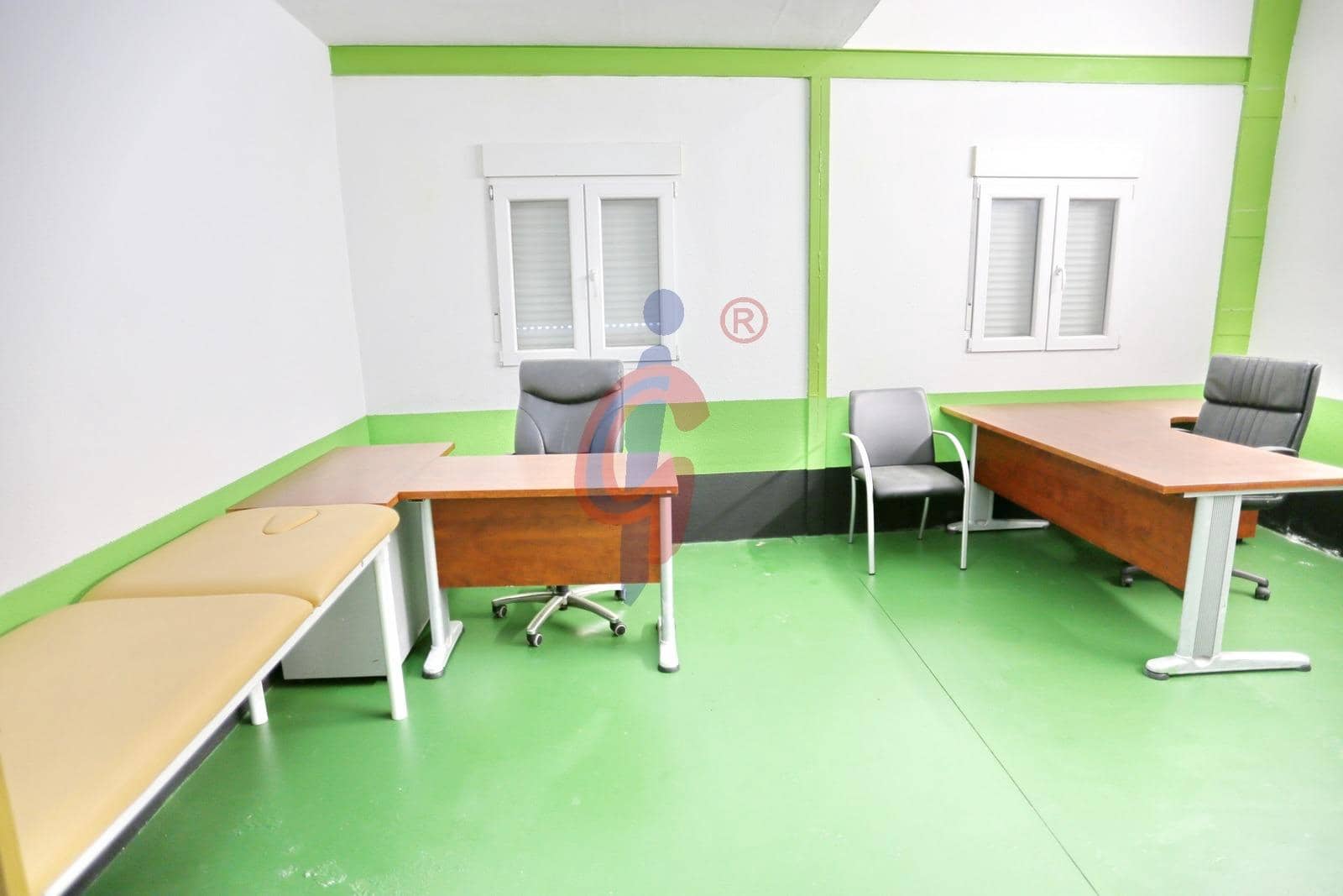 Business for sale in Daya Nueva - € 675,000 (Ref: 9317931)