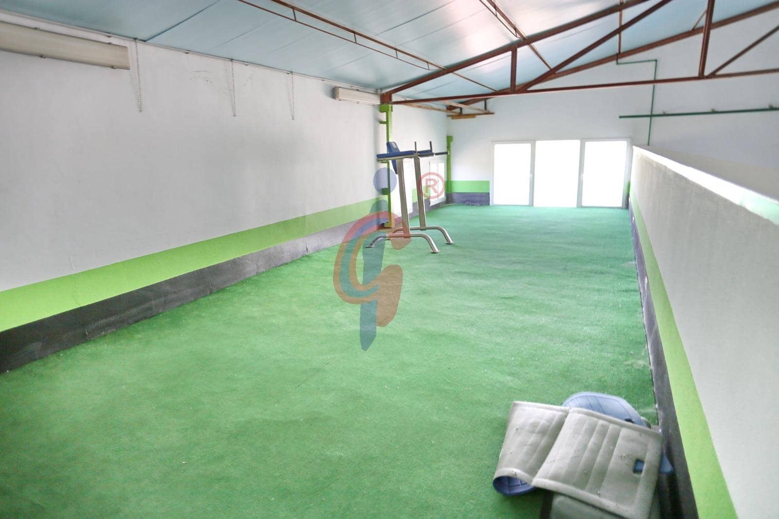 Business for sale in Daya Nueva - € 675,000 (Ref: 9317931)