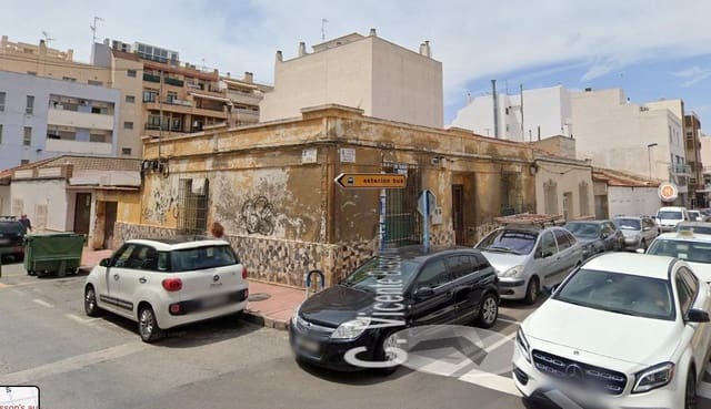 Hus til salgs i Centro, Torrevieja - € 270 000 (Ref: 9322005)