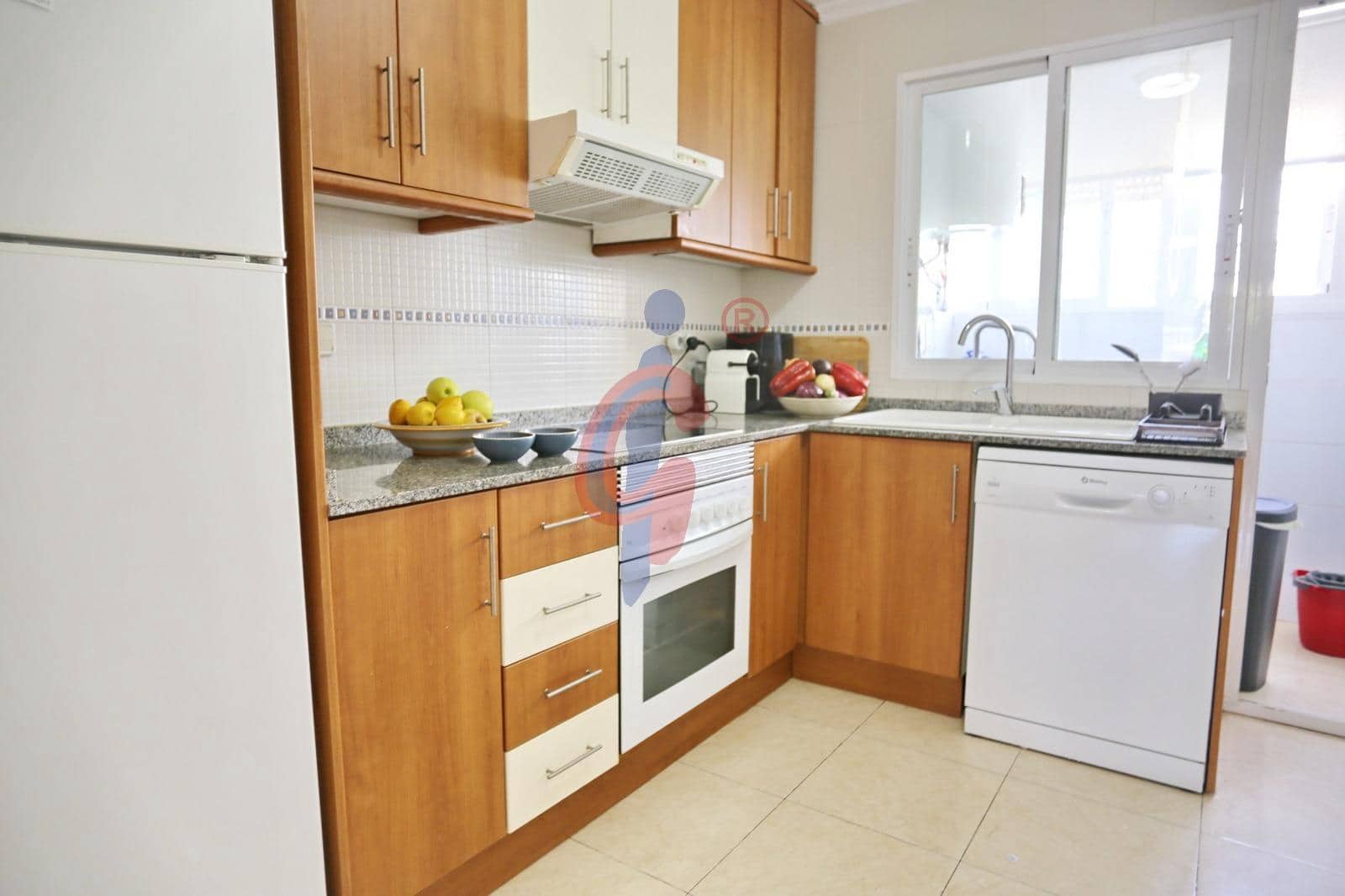 2 soveværelse Lejlighed til salg i Guardamar del Segura med swimmingpool garage - € 234.990 (Ref: 9326555)