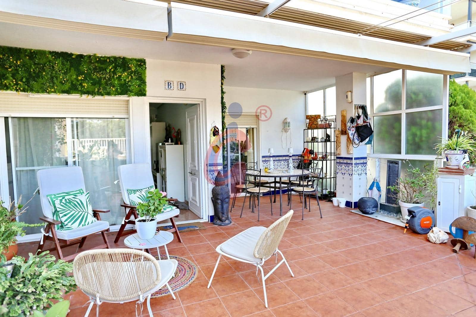 2 soveværelse Lejlighed til salg i Guardamar del Segura med swimmingpool garage - € 234.990 (Ref: 9326555)