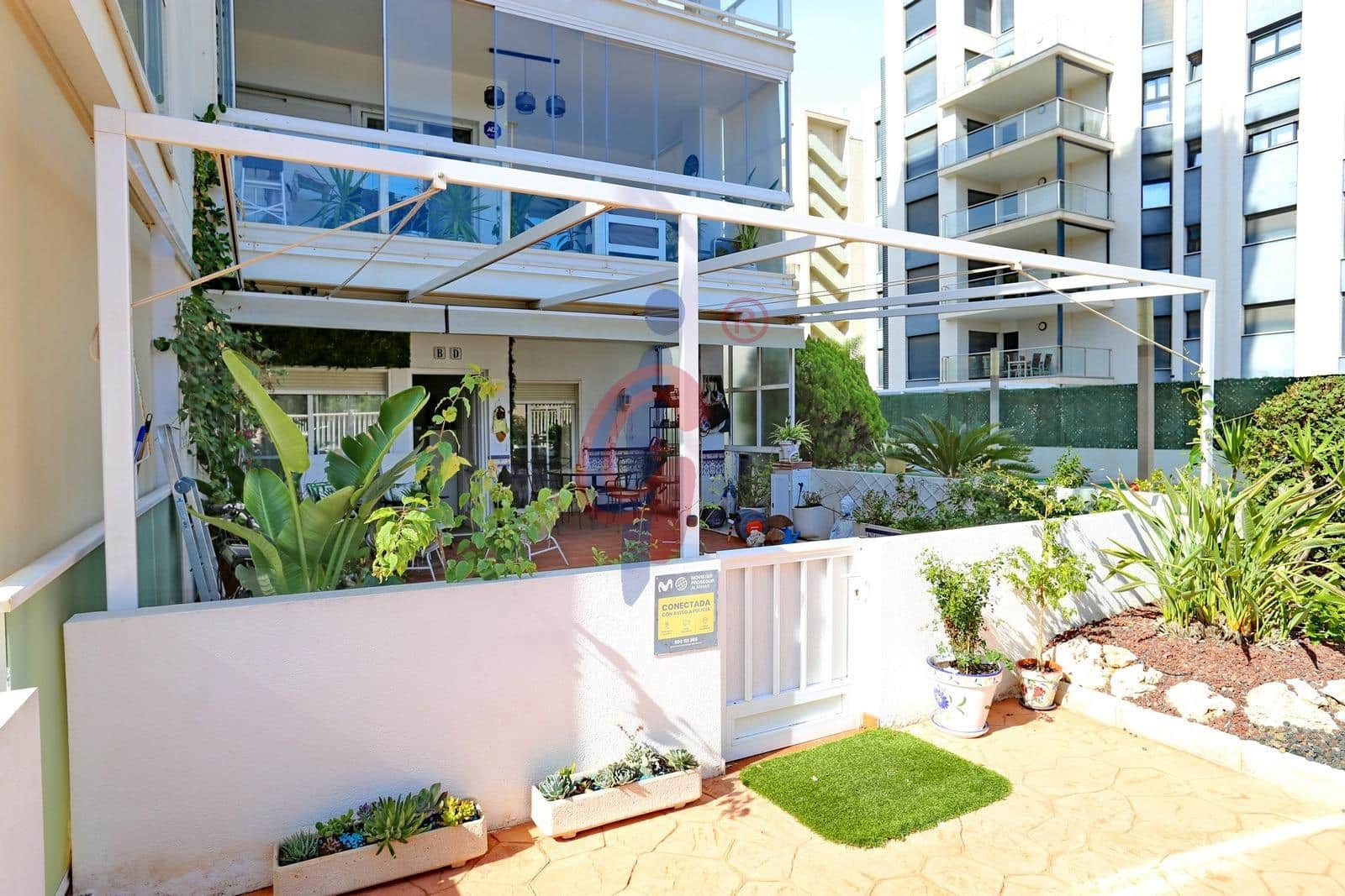 2 soveværelse Lejlighed til salg i Guardamar del Segura med swimmingpool garage - € 234.990 (Ref: 9326555)