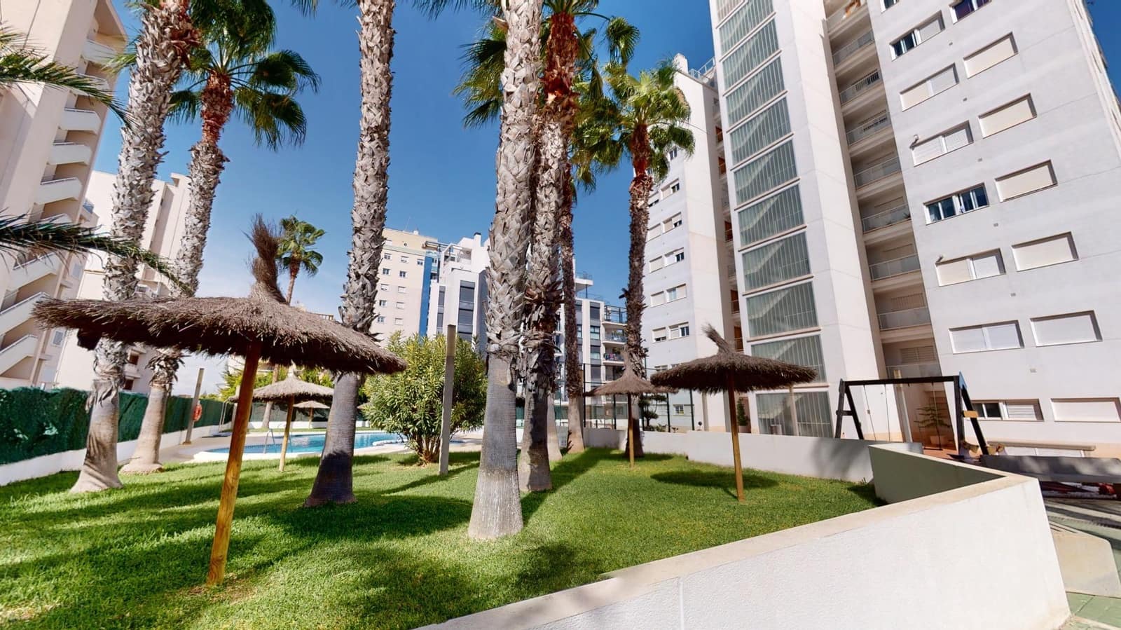 2 soveværelse Lejlighed til salg i Guardamar del Segura med swimmingpool garage - € 234.990 (Ref: 9326555)