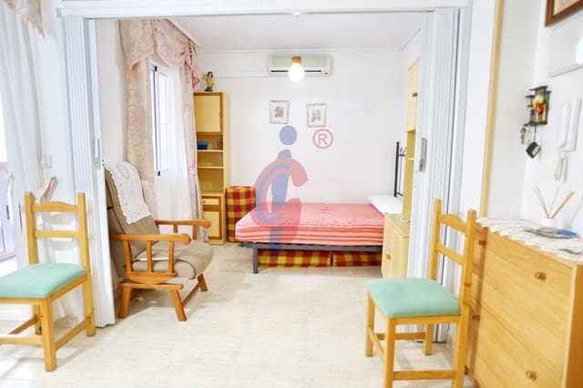 1 soveværelse Studio til salg i Las Viñas, Guardamar del Segura med swimmingpool - € 94.990 (Ref: 9335064)