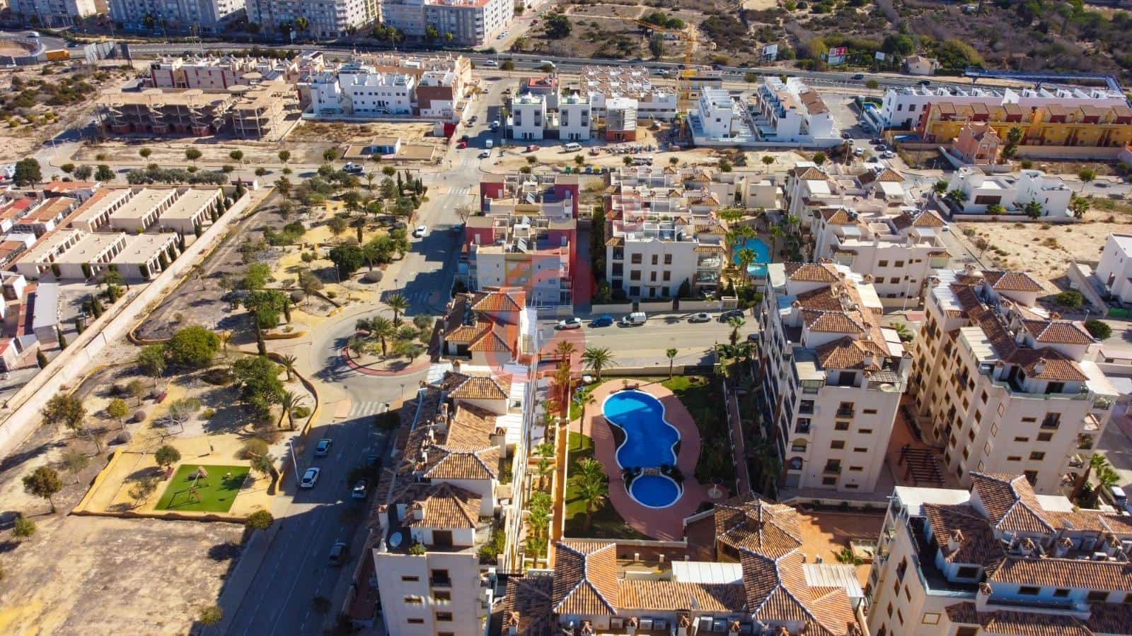 2 sovrum Lägenhet till salu i Guardamar del Segura med pool garage - 265 000 € (Ref: 9338142)