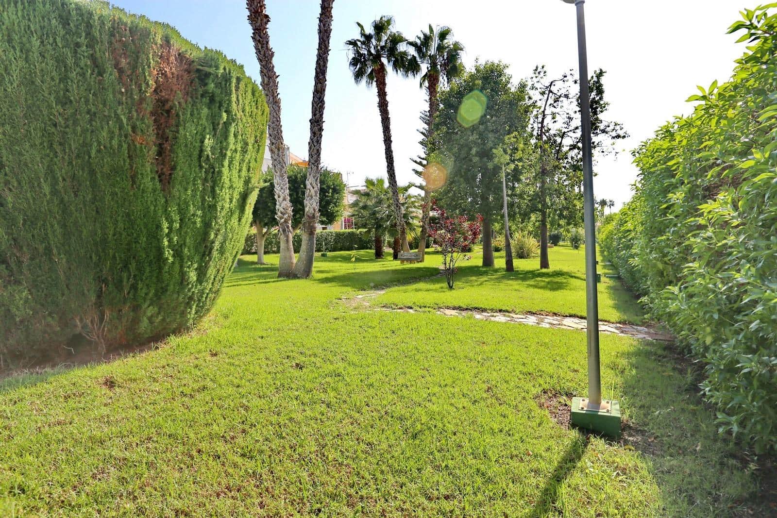 3 chambre Bungalow à vendre à Guardamar del Segura avec piscine garage - 369 900 € (Ref: 9341307)