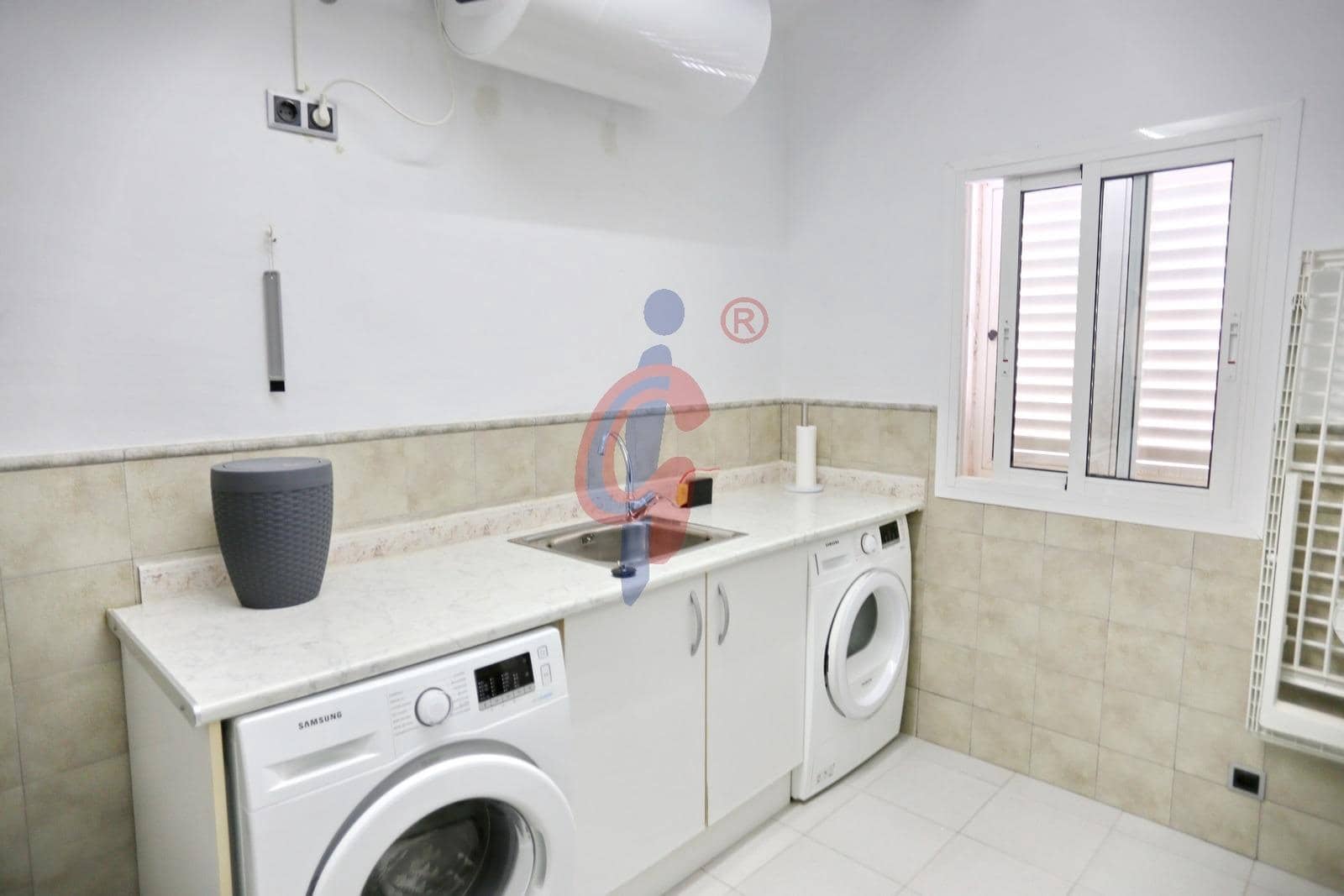 3 quarto Bungalow para venda em Guardamar del Segura com piscina garagem - 369 900 € (Ref: 9341307)