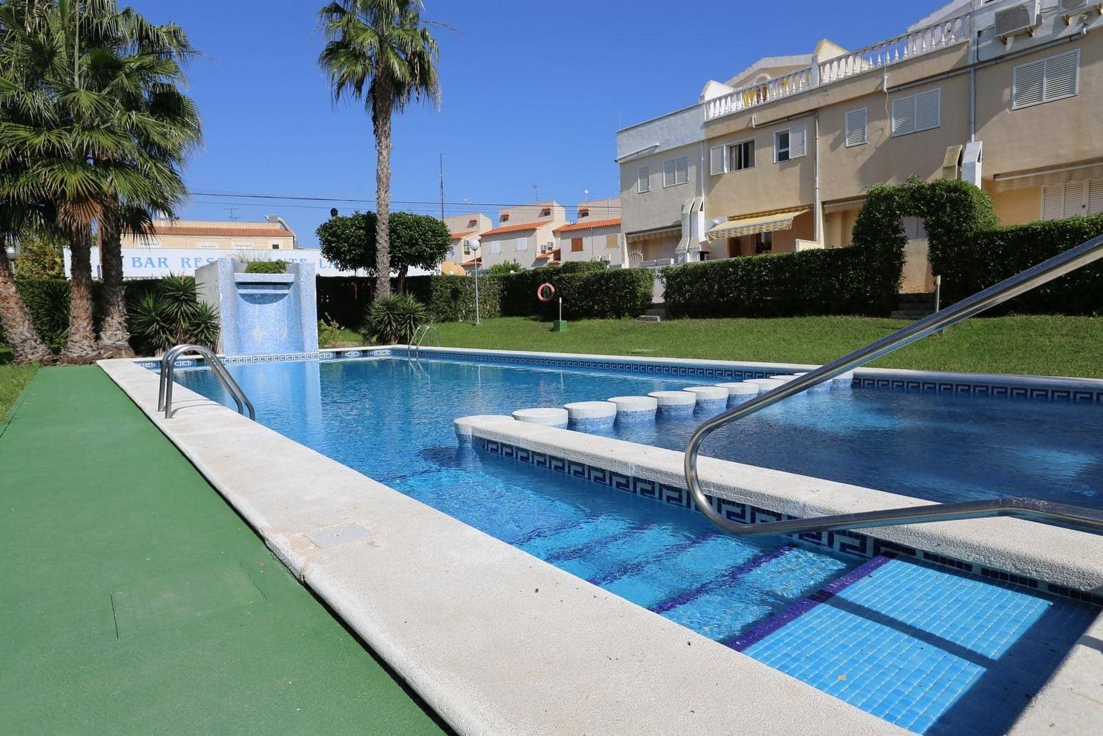 3 quarto Bungalow para venda em Guardamar del Segura com piscina garagem - 369 900 € (Ref: 9341307)