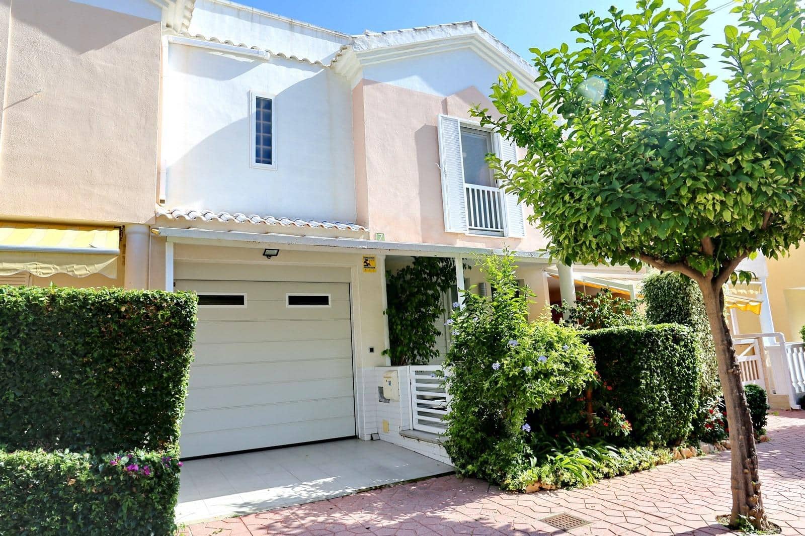 3 chambre Bungalow à vendre à Guardamar del Segura avec piscine garage - 369 900 € (Ref: 9341307)