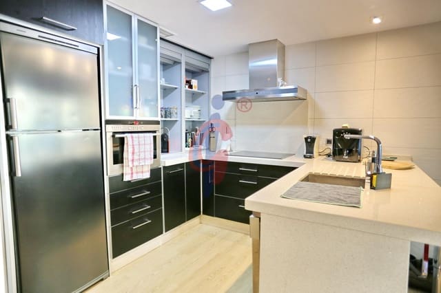 3 makuuhuone Bungalow myytävänä paikassa El Moncayo, Guardamar del Segura mukana uima-altaan 
autotalli - 359 900 € (Ref: 9341307)