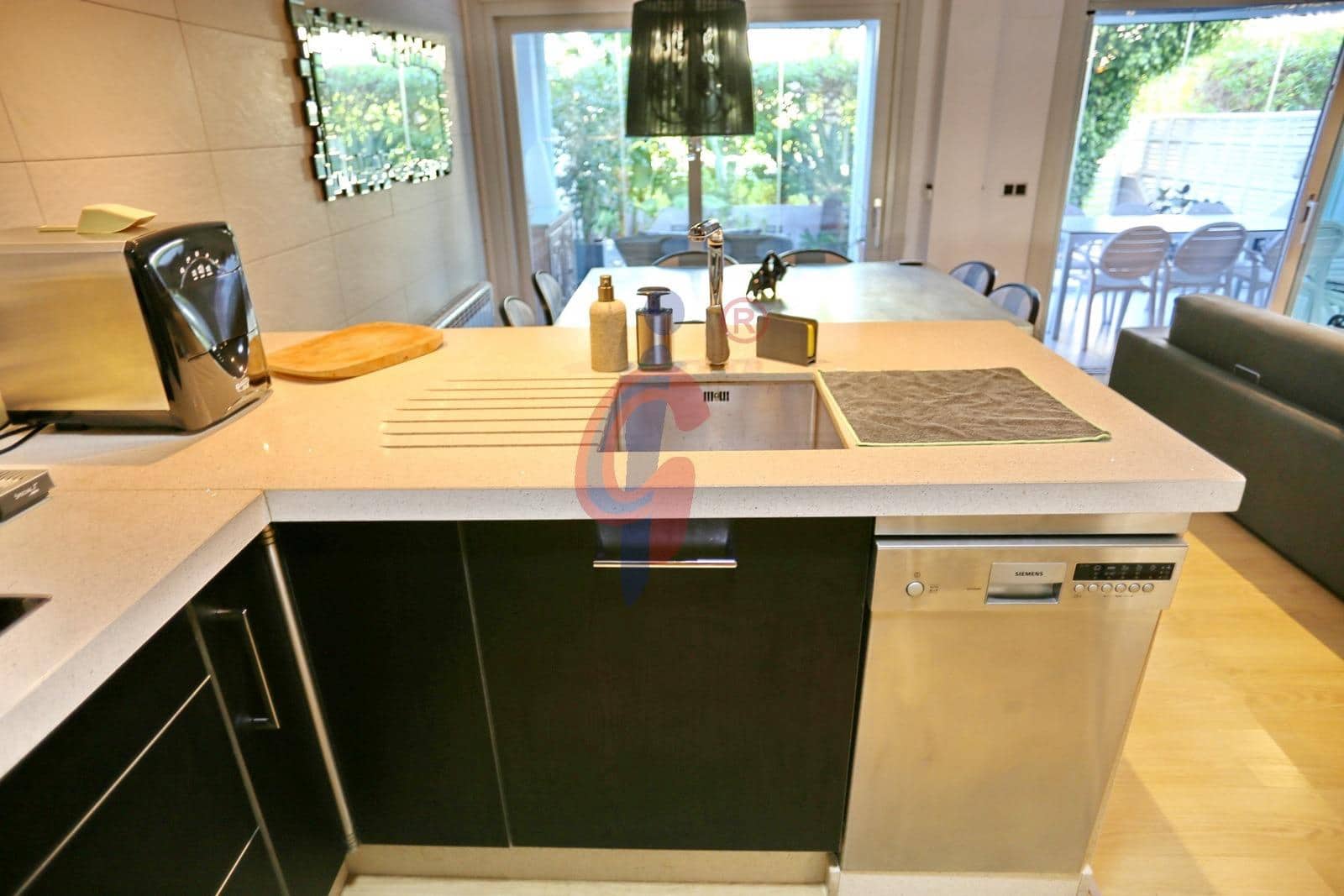 3 bedroom Bungalow for sale in Guardamar del Segura with pool garage - € 359,900 (Ref: 9341307)